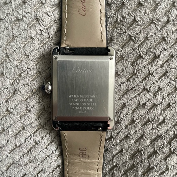 Cartier Tank Must Large 2022 - full set, box and papers - Picture 4 of 5